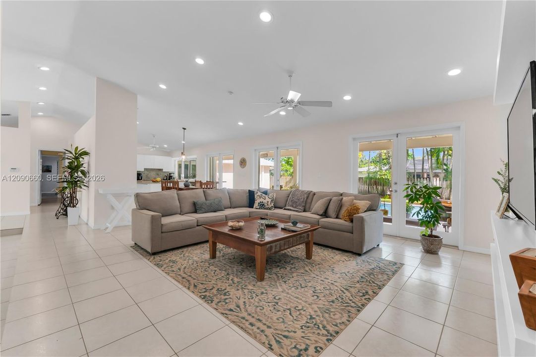 For Sale: $1,599,000 (4 beds, 3 baths, 3085 Square Feet)