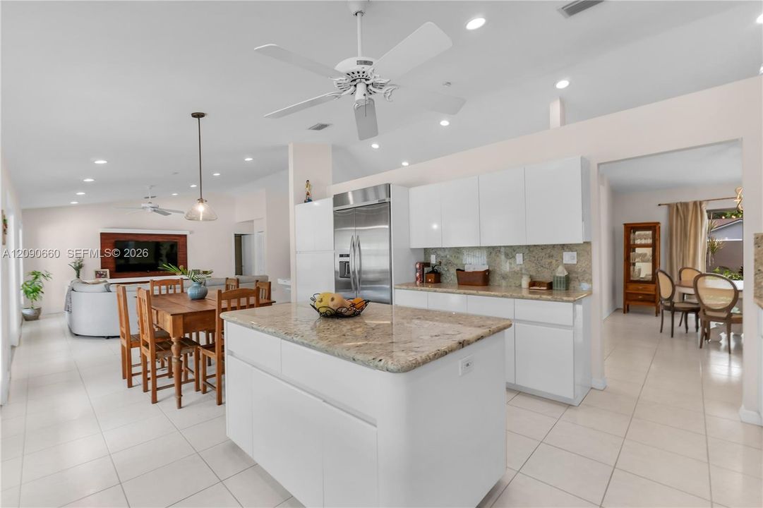 For Sale: $1,599,000 (4 beds, 3 baths, 3085 Square Feet)
