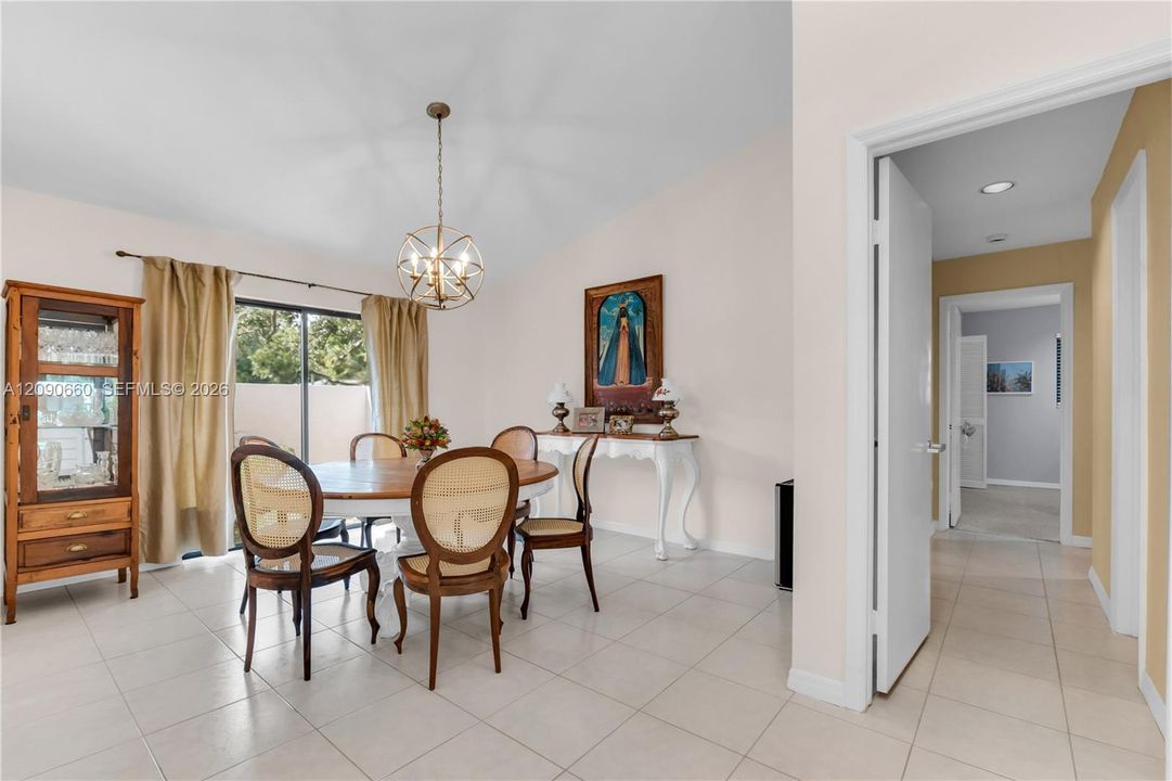 For Sale: $1,599,000 (4 beds, 3 baths, 3085 Square Feet)
