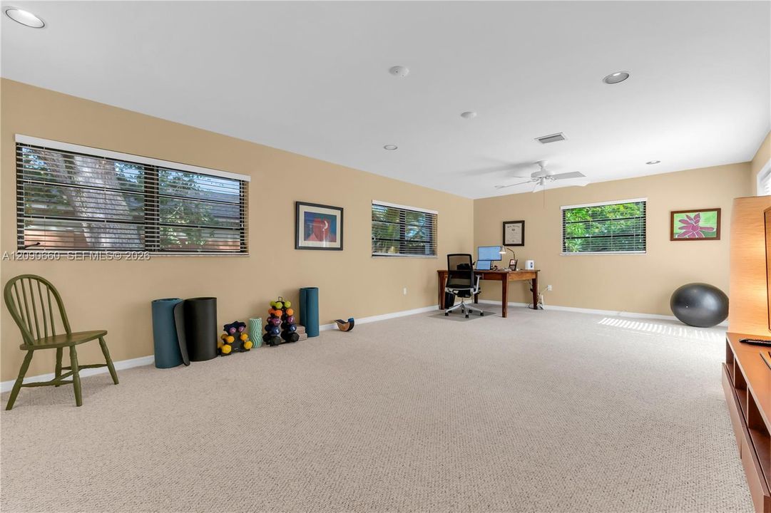 For Sale: $1,599,000 (4 beds, 3 baths, 3085 Square Feet)