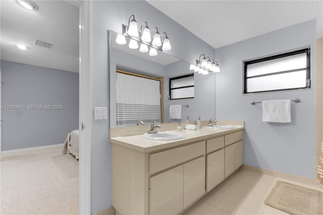 For Sale: $1,599,000 (4 beds, 3 baths, 3085 Square Feet)
