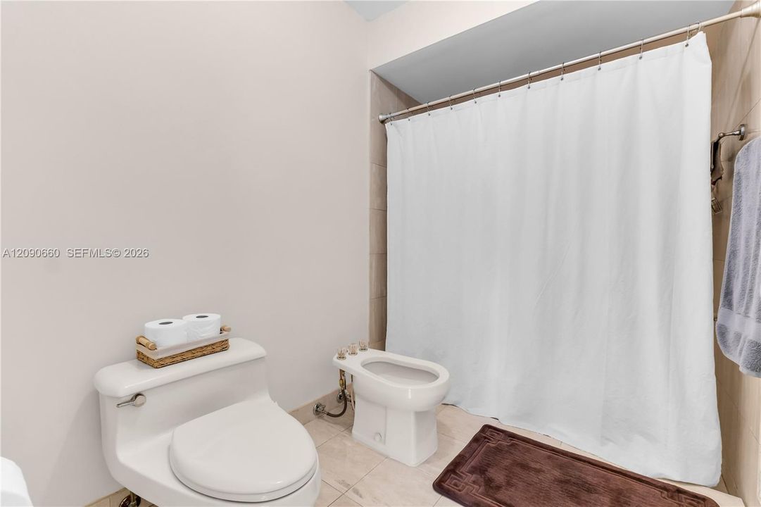 For Sale: $1,599,000 (4 beds, 3 baths, 3085 Square Feet)