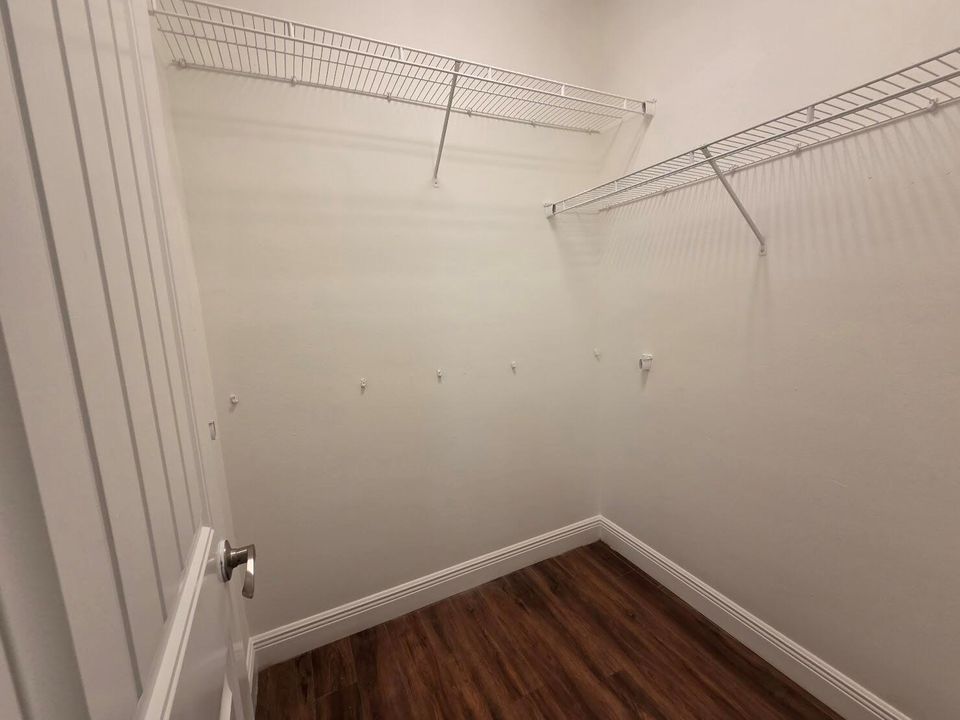 Bedroom 4-Closet
