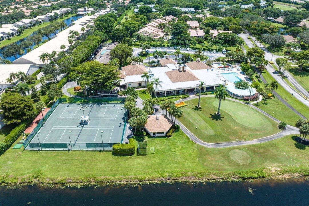 5355 Tenth Fairway Drive