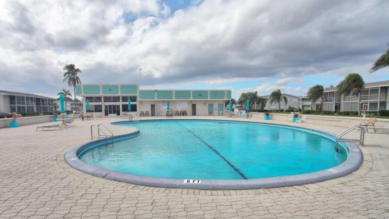 LARGE POOL