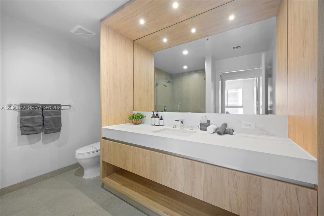 For Rent: $3,500 (1 beds, 1 baths, 586 Square Feet)