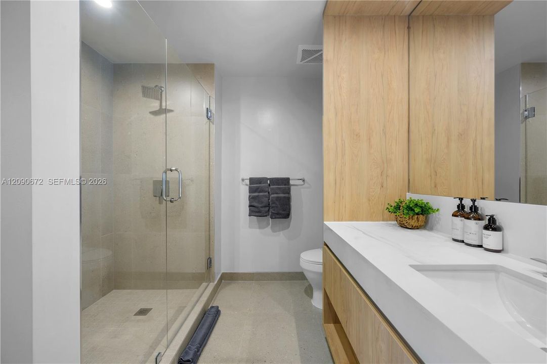 For Rent: $3,500 (1 beds, 1 baths, 586 Square Feet)