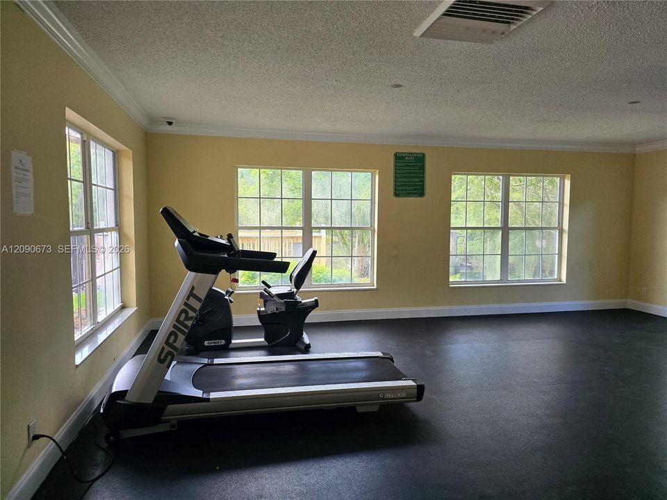 For Rent: $1,950 (2 beds, 2 baths, 1057 Square Feet)