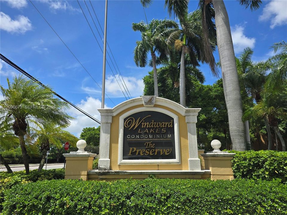 For Rent: $1,950 (2 beds, 2 baths, 1057 Square Feet)