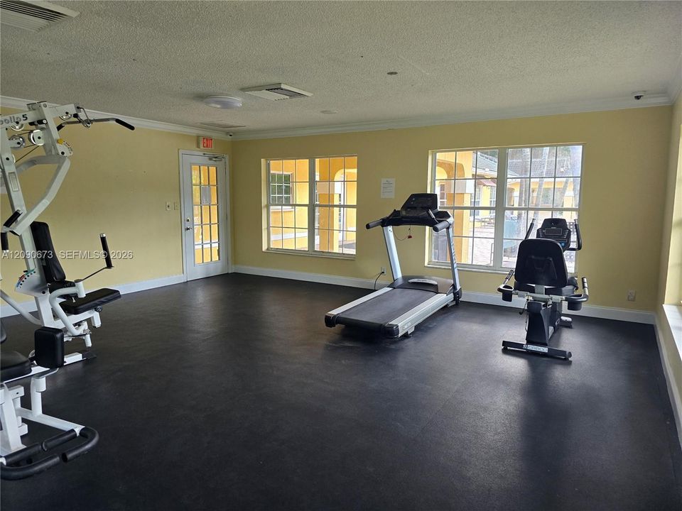 For Rent: $1,950 (2 beds, 2 baths, 1057 Square Feet)