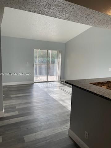 For Rent: $1,950 (2 beds, 2 baths, 1057 Square Feet)