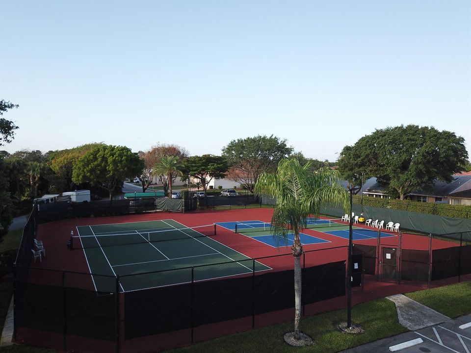 Community Tennis & Pickleball