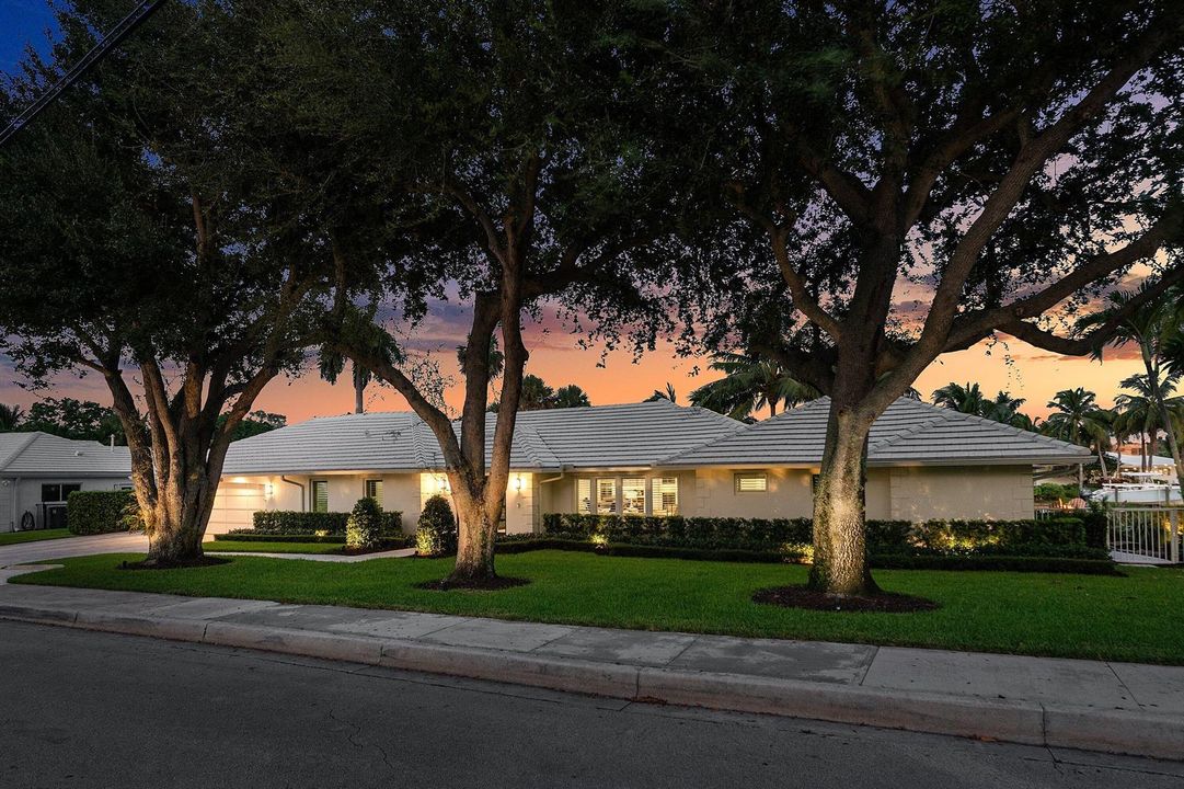 094-1200CypressWay-BocaRaton-FL-33486-SM