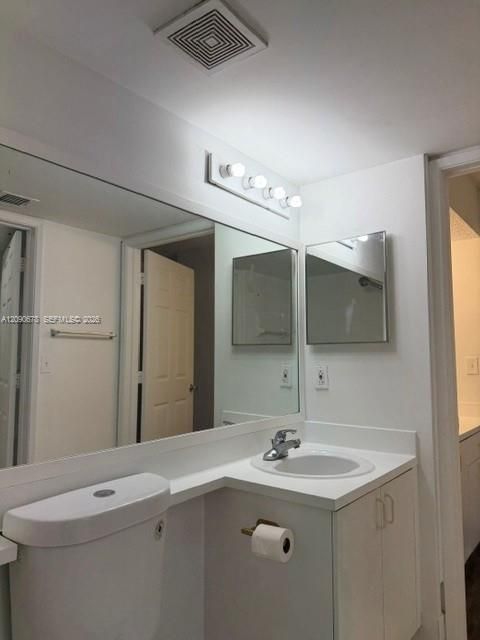 For Rent: $1,700 (1 beds, 1 baths, 798 Square Feet)