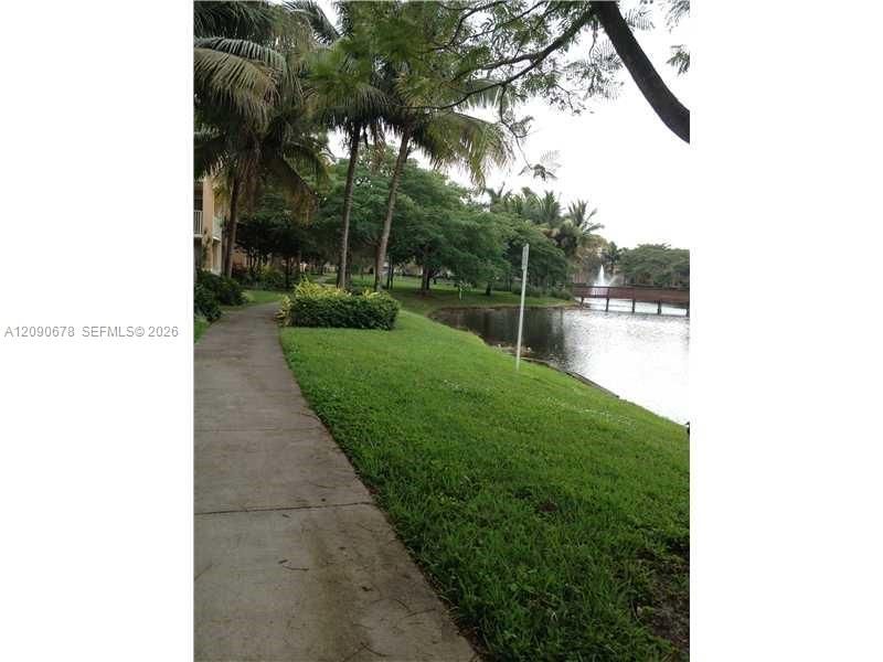 For Rent: $1,700 (1 beds, 1 baths, 798 Square Feet)