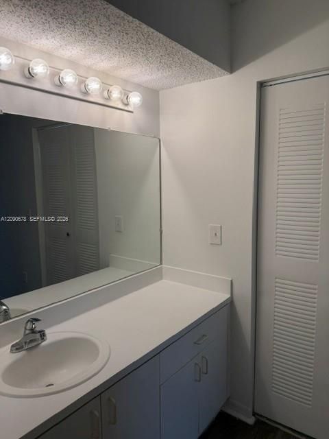 For Rent: $1,700 (1 beds, 1 baths, 798 Square Feet)