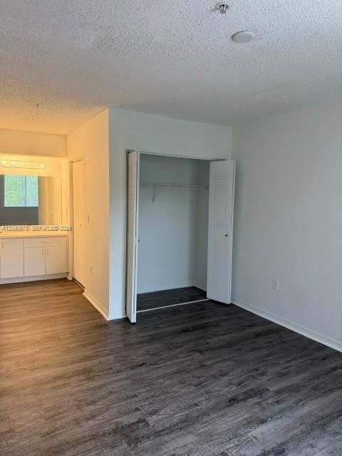 For Rent: $1,700 (1 beds, 1 baths, 798 Square Feet)