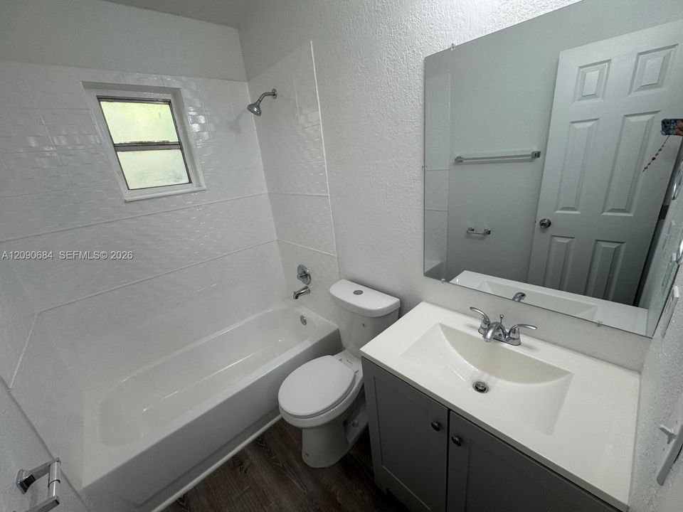 В аренду: $1,650 (1 спален, 1 ванн, 0 Квадратных фут)