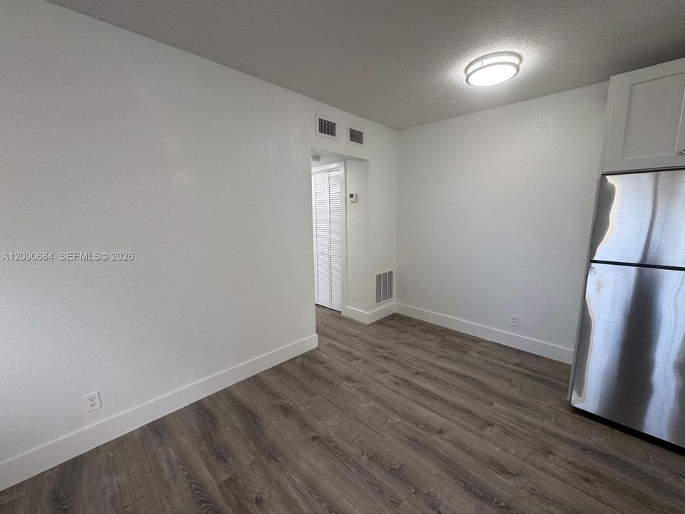 В аренду: $1,650 (1 спален, 1 ванн, 0 Квадратных фут)