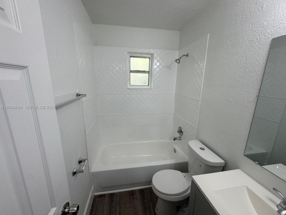В аренду: $1,650 (1 спален, 1 ванн, 0 Квадратных фут)