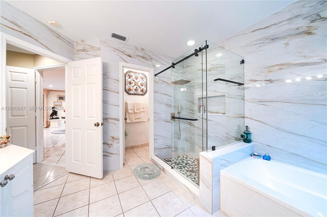 For Sale: $1,800,000 (5 beds, 3 baths, 4213 Square Feet)