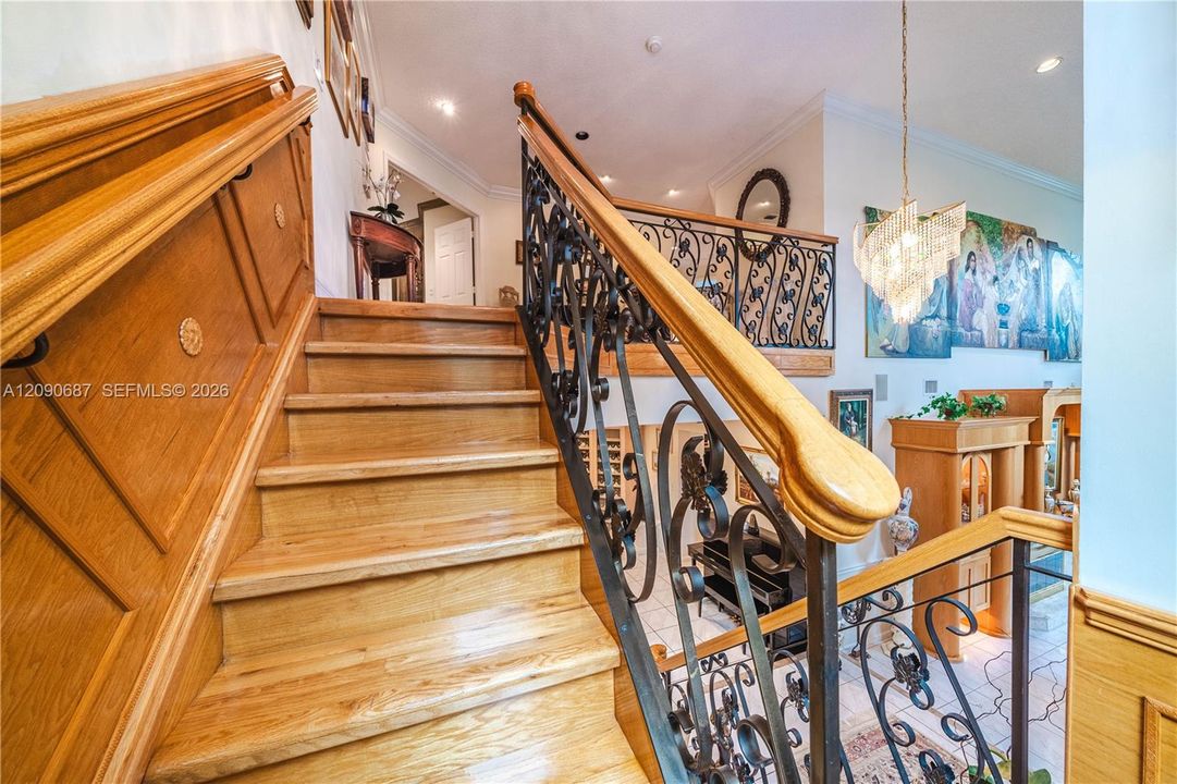 For Sale: $1,800,000 (5 beds, 3 baths, 4213 Square Feet)