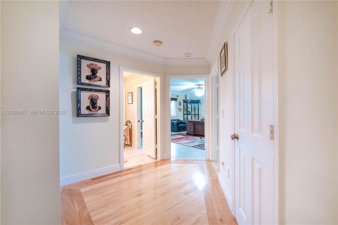 For Sale: $1,800,000 (5 beds, 3 baths, 4213 Square Feet)
