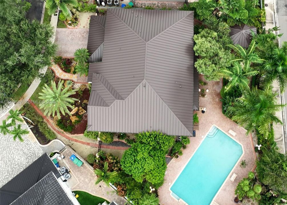 For Sale: $1,800,000 (5 beds, 3 baths, 4213 Square Feet)