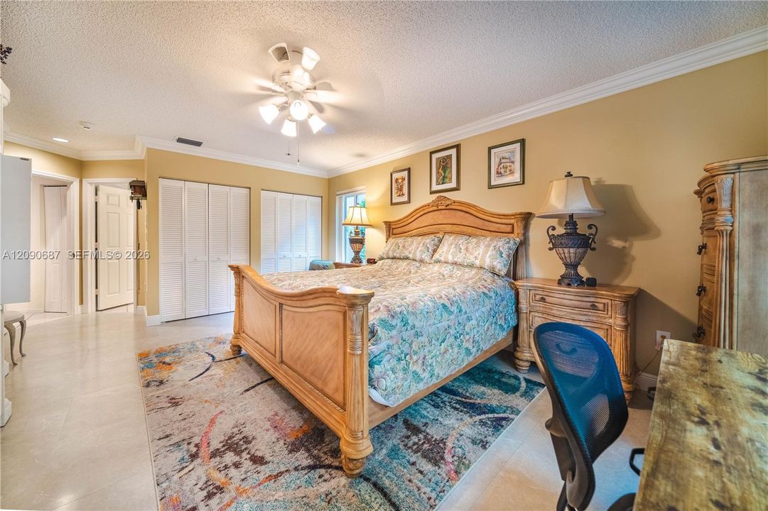 For Sale: $1,800,000 (5 beds, 3 baths, 4213 Square Feet)