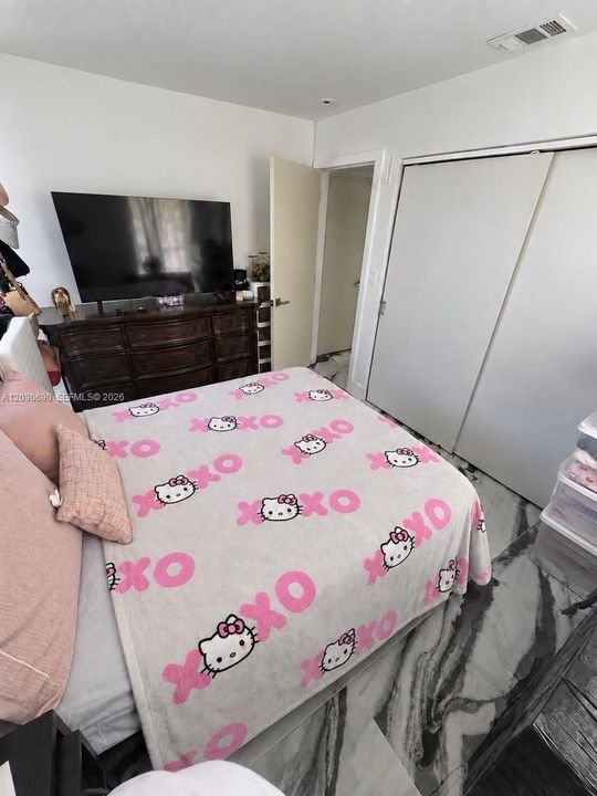 En Venta: $525,900 (4 camas, 2 baños, 1334 Pies cuadrados)