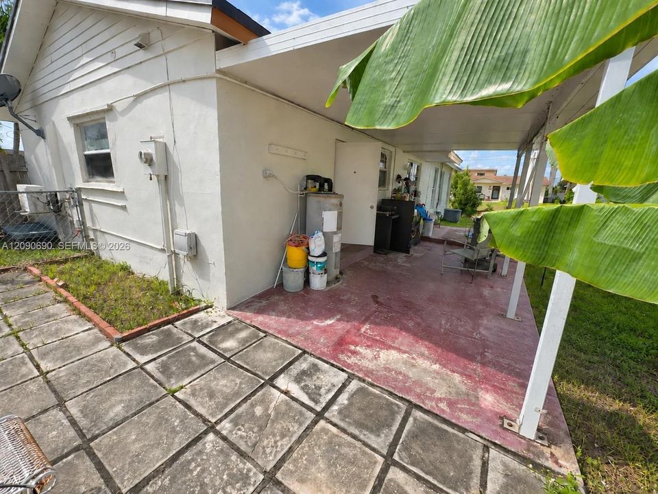 En Venta: $525,900 (4 camas, 2 baños, 1334 Pies cuadrados)