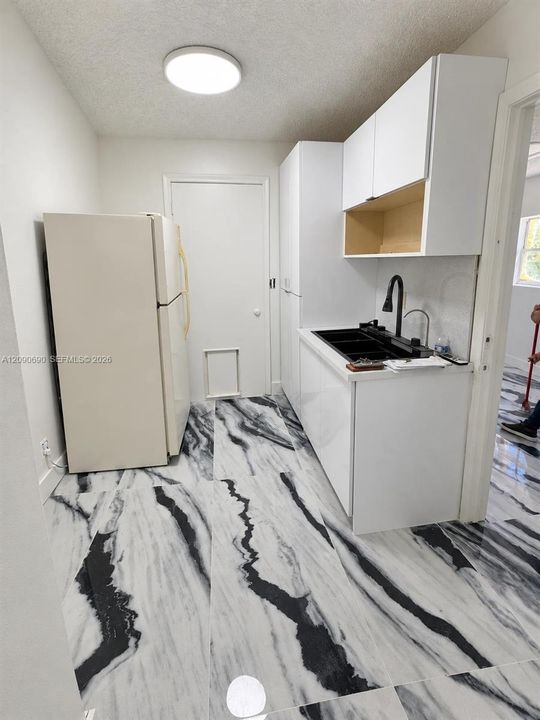 En Venta: $525,900 (4 camas, 2 baños, 1334 Pies cuadrados)