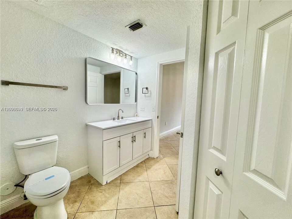 For Rent: $2,500 (3 beds, 2 baths, 1480 Square Feet)