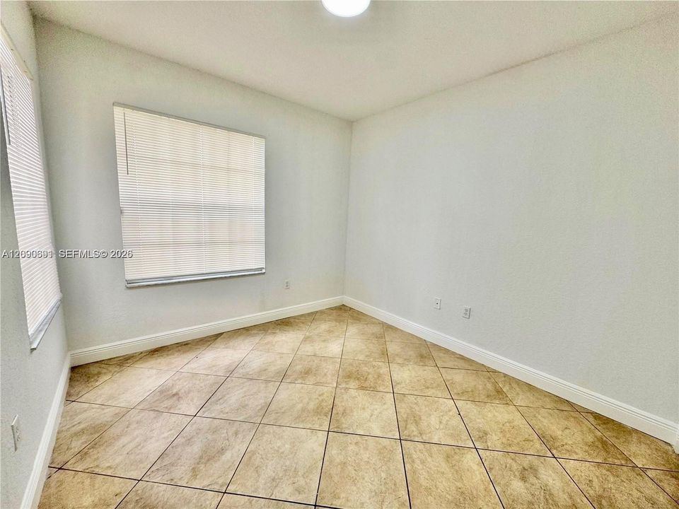 For Rent: $2,500 (3 beds, 2 baths, 1480 Square Feet)