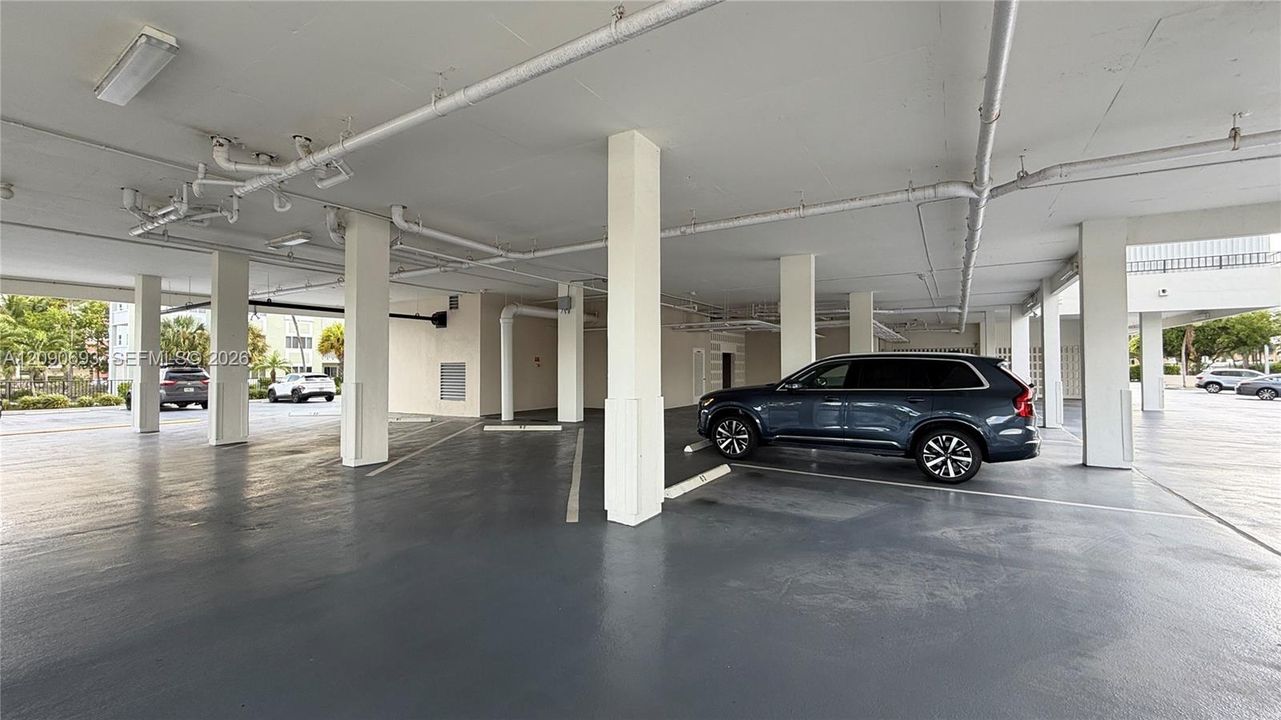 For Sale: $545,000 (2 beds, 2 baths, 1426 Square Feet)