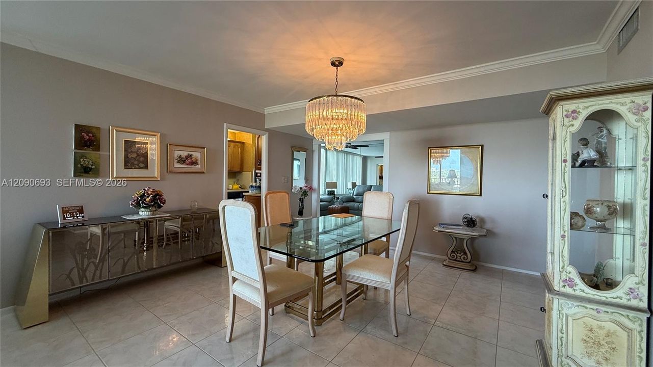 For Sale: $545,000 (2 beds, 2 baths, 1426 Square Feet)