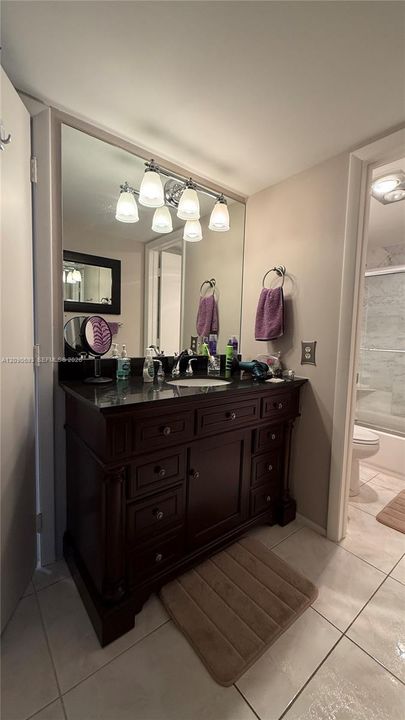 For Sale: $545,000 (2 beds, 2 baths, 1426 Square Feet)