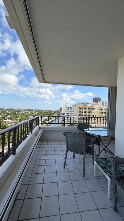 For Sale: $545,000 (2 beds, 2 baths, 1426 Square Feet)