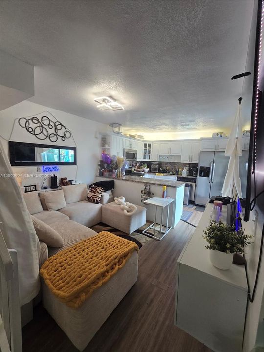 В аренду: $2,500 (2 спален, 2 ванн, 1252 Квадратных фут)