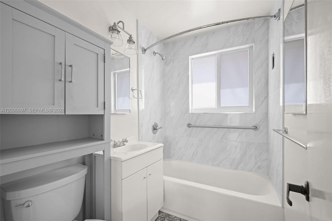 En Venta: $375,000 (1 camas, 1 baños, 664 Pies cuadrados)