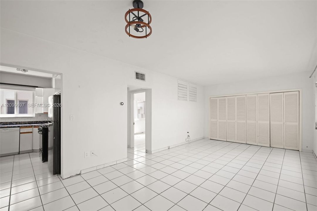 En Venta: $375,000 (1 camas, 1 baños, 664 Pies cuadrados)
