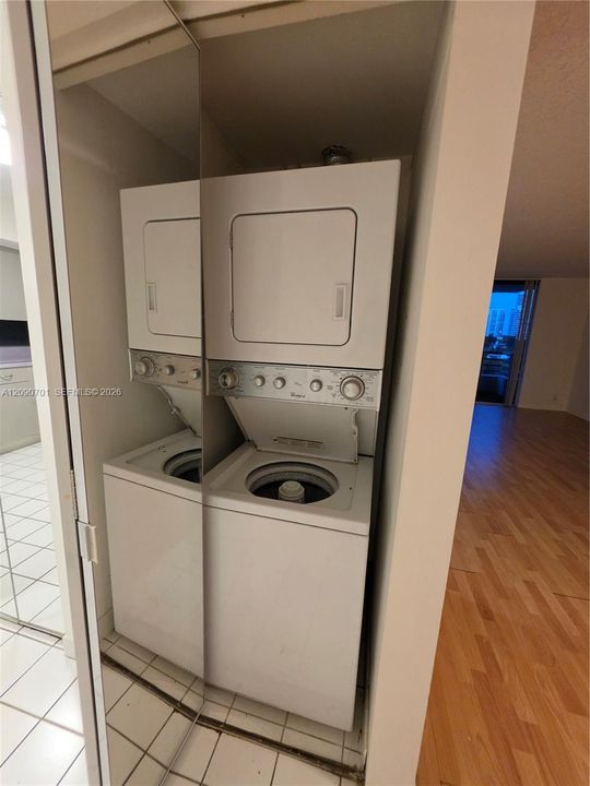 В аренду: $2,550 (2 спален, 2 ванн, 1134 Квадратных фут)