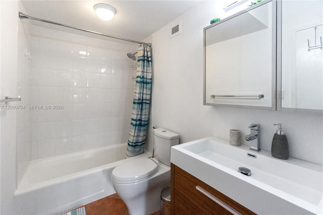 В аренду: $2,900 (0 спален, 1 ванн, 550 Квадратных фут)