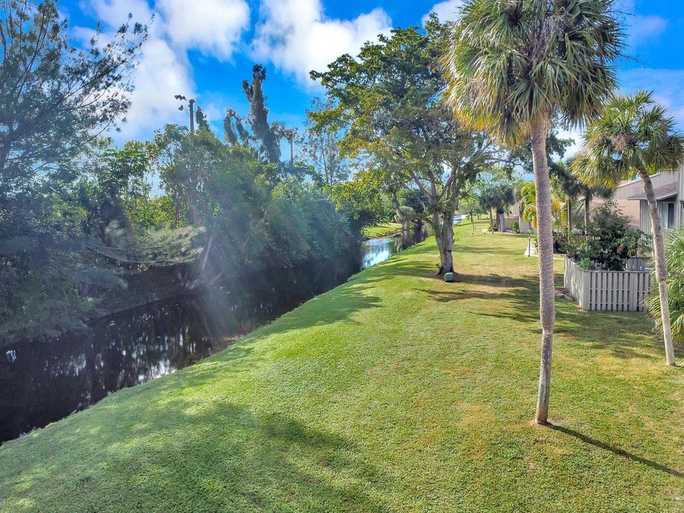 Canal View Lux