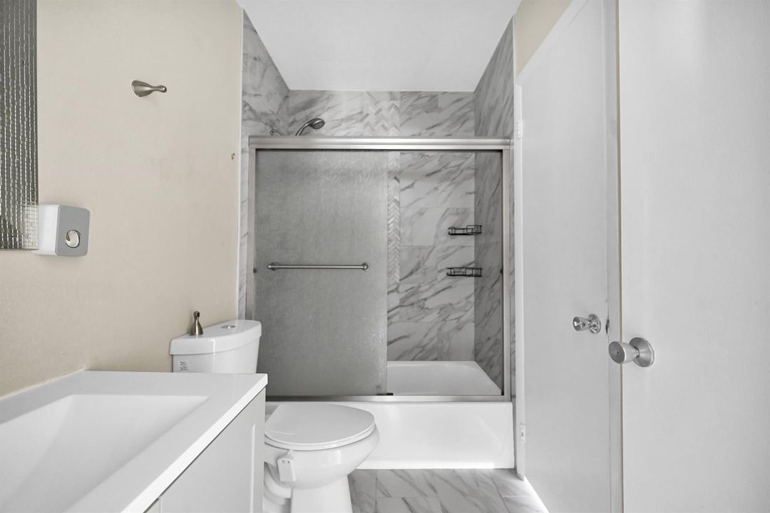 Master bathoom
