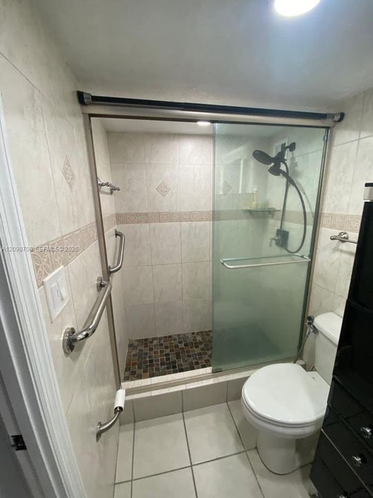 For Rent: $3,100 (1 beds, 1 baths, 655 Square Feet)