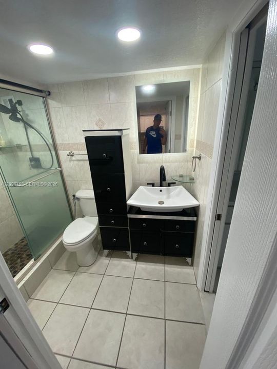 For Rent: $3,100 (1 beds, 1 baths, 655 Square Feet)