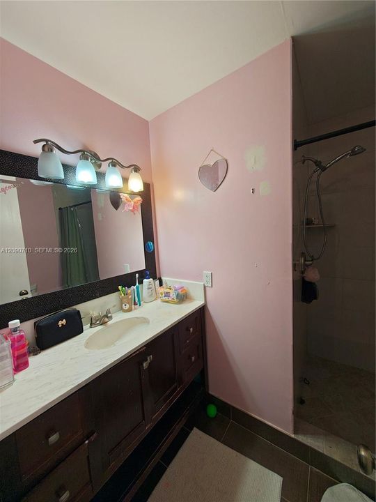 For Sale: $279,000 (2 beds, 2 baths, 1475 Square Feet)