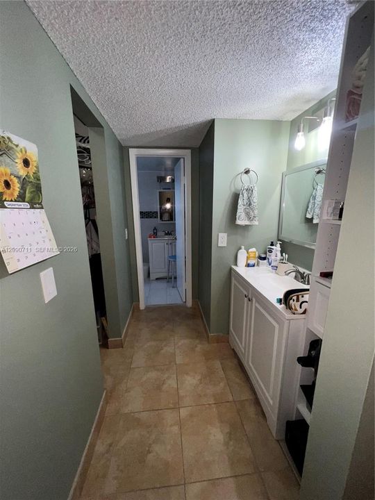 For Sale: $365,000 (3 beds, 2 baths, 1600 Square Feet)