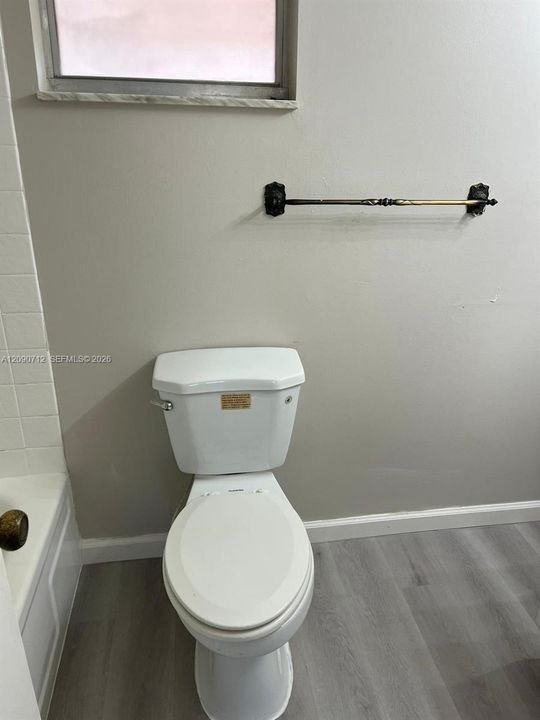 В аренду: $1,690 (1 спален, 1 ванн, 940 Квадратных фут)